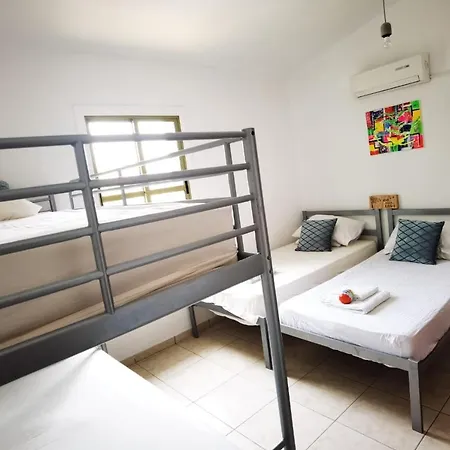 Golden Coast Marina 4 Bed بروتاراس